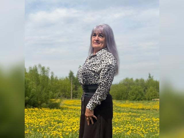 Welcome to cammodel profile for SweetBerryYou: Latex & rubber