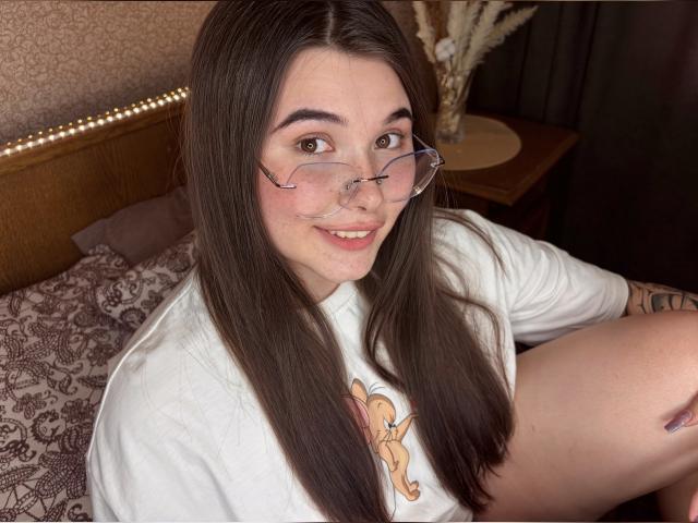 Adult chat with TiaraX: Lingerie & stockings