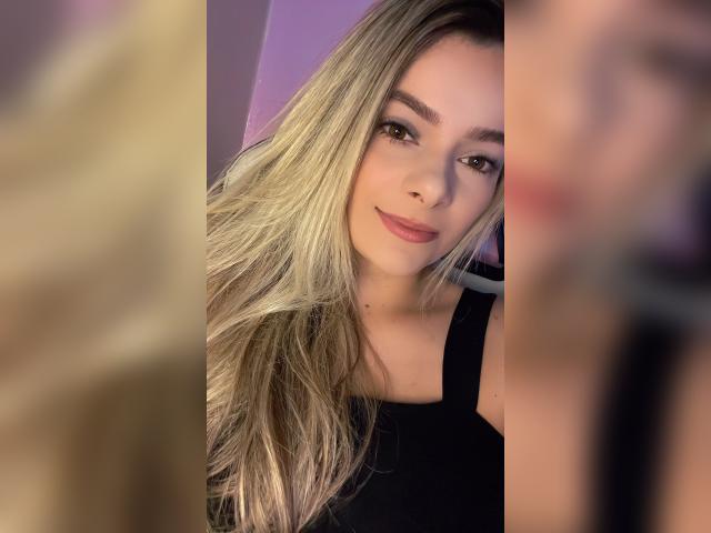 Welcome to cammodel profile for aysraa: Fitness