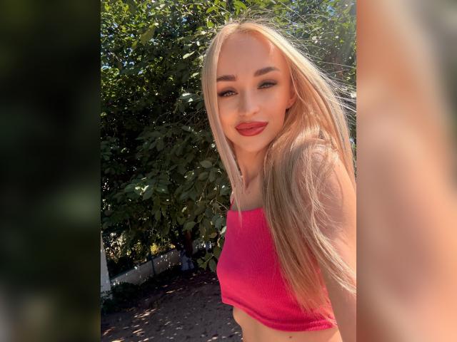 Adult chat with Julietta25