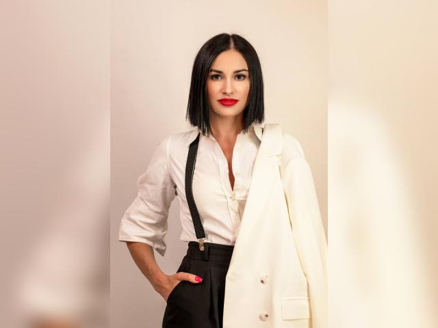 Connect with webcam model Riana01: Fitness