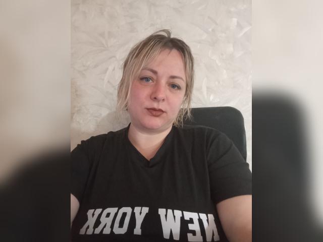 Welcome to cammodel profile for MisssLina: Legs, feet & shoes