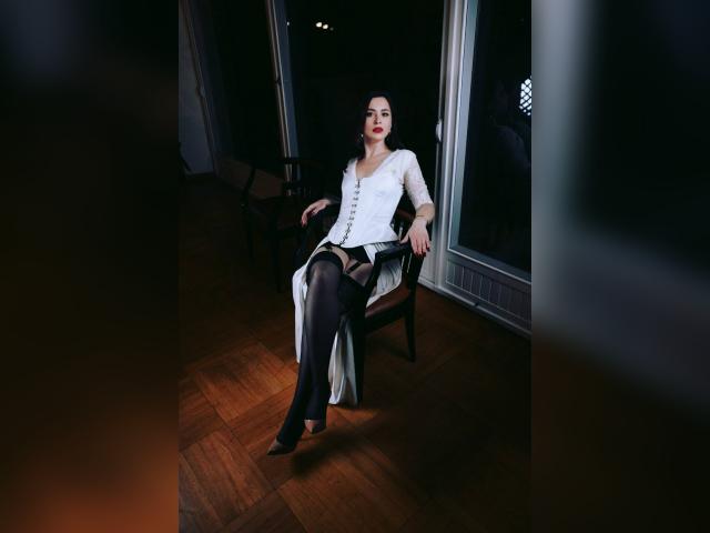 Adult chat with GoddessLeather: Leather