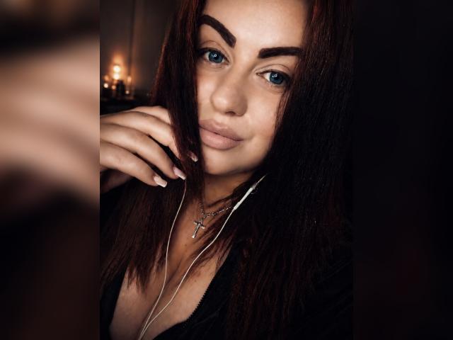 Adult chat with MyraKelly: Legs, feet & shoes