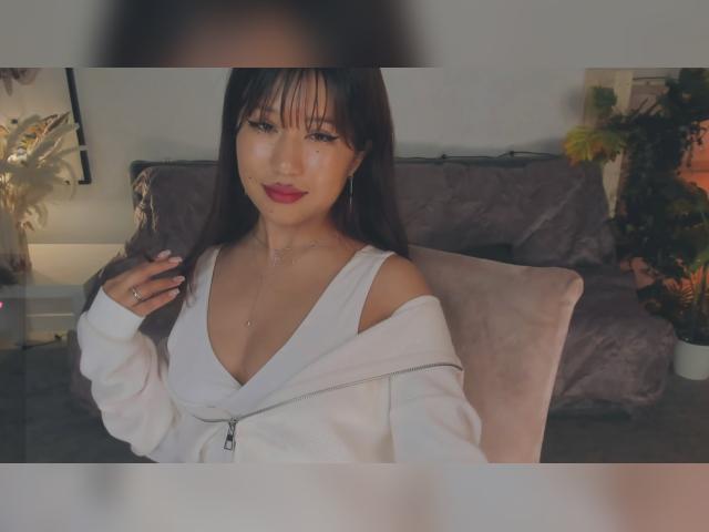 Welcome to cammodel profile for erikawu: Legs, feet & shoes