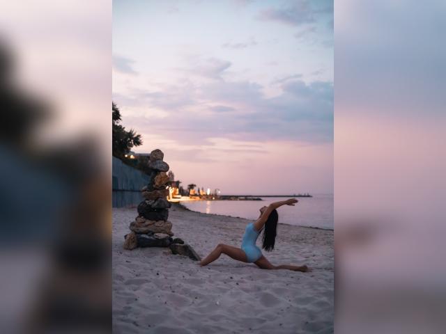 Welcome to cammodel profile for Beatifulrosa3: Smoking