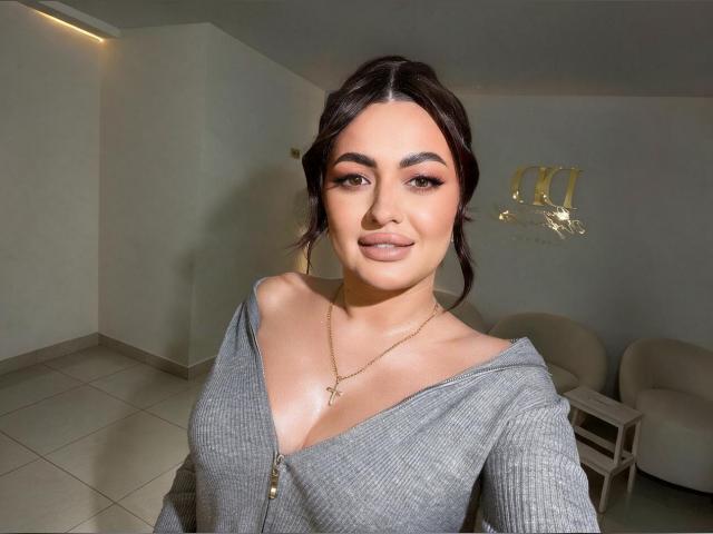 Adult chat with SweetNika5