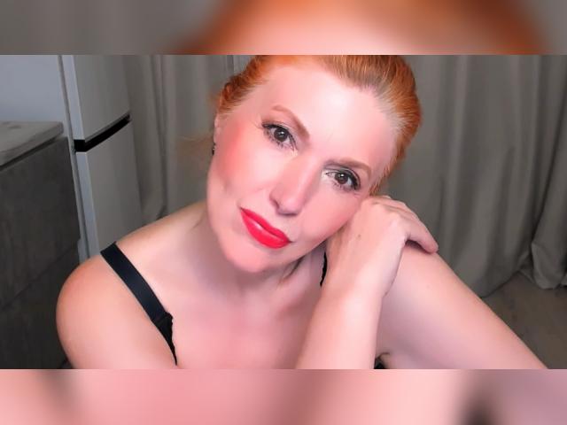 Welcome to cammodel profile for AlmazFireFoxOne: Leather