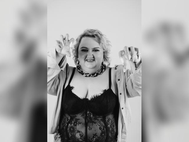 Welcome to cammodel profile for LadyNux: Ask about my other activities
