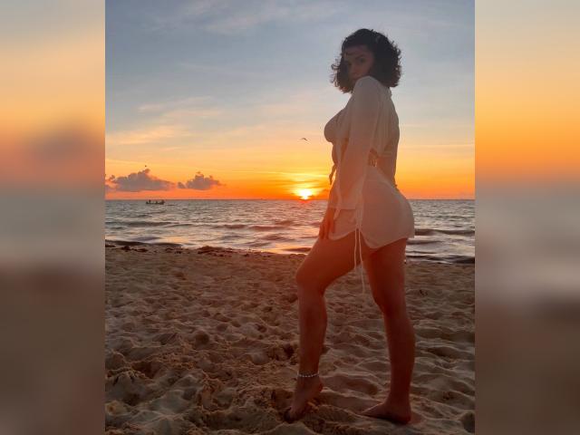 Welcome to cammodel profile for Novira: Ask about my Hobbies
