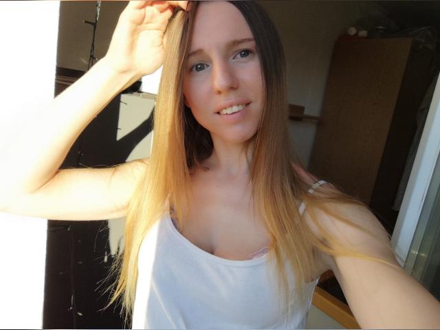 Adult webcam chat with Goldness: Outdoor Activities