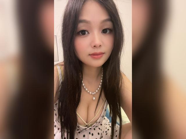 Welcome to cammodel profile for GinaJudy: Lingerie & stockings