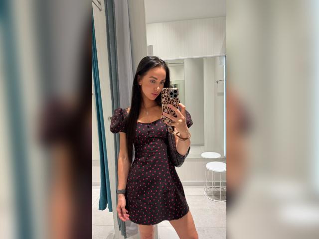 Welcome to cammodel profile for Noirelle: Exercise