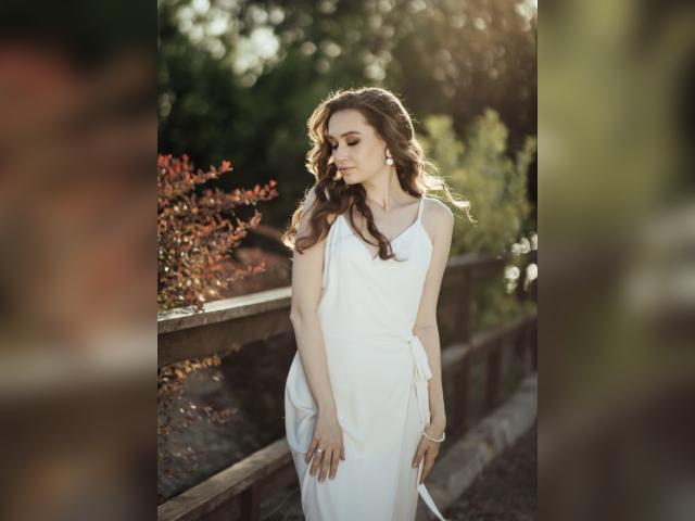 Welcome to cammodel profile for AnnaBanana: Travel