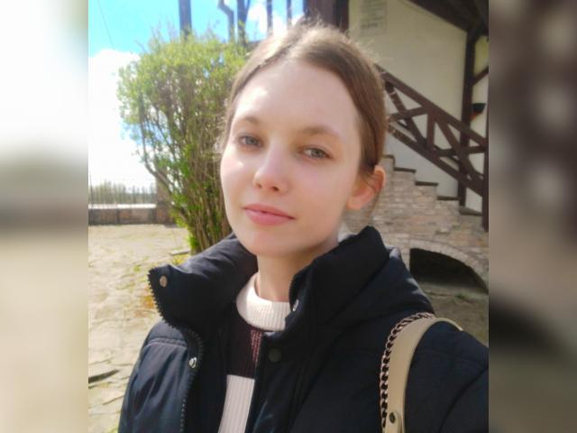 Welcome to cammodel profile for JuliettePearl: Dancing