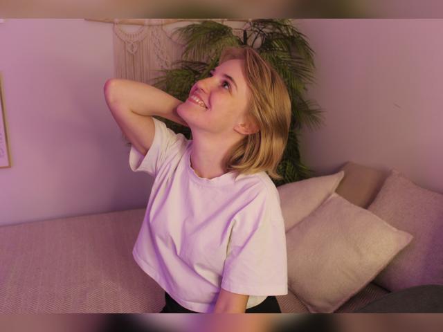 Welcome to cammodel profile for IrmaRonn: Lingerie & stockings
