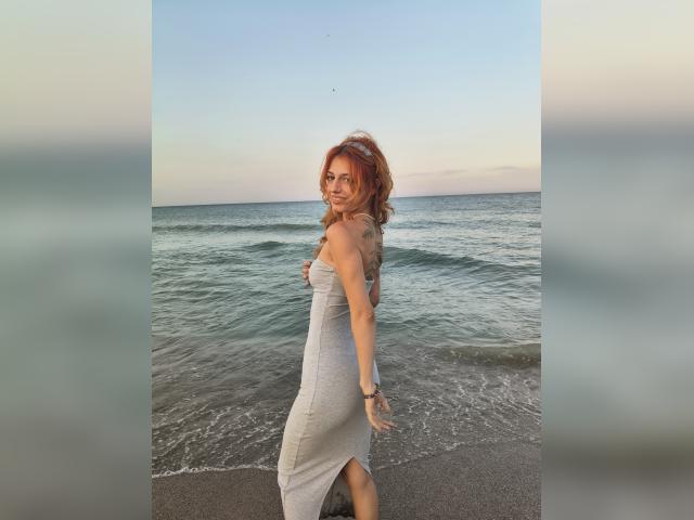 Welcome to cammodel profile for MariaRose: Dancing