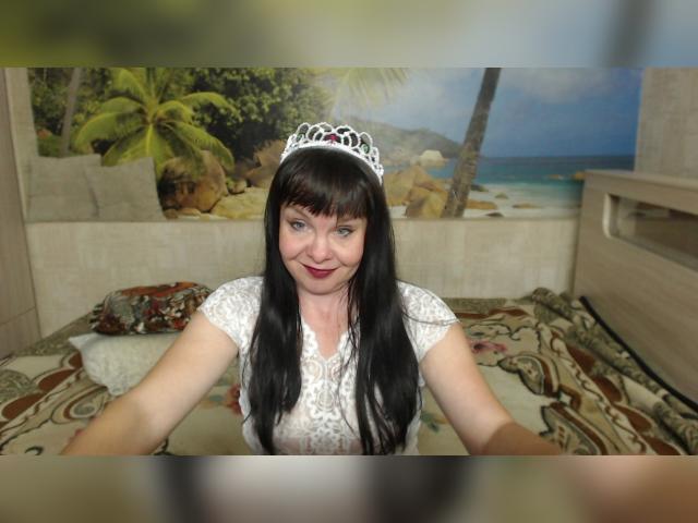 Why not cam2cam with Destinybbb: Kissing