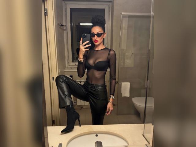 Welcome to cammodel profile for NoirEmpress333: Dominatrix