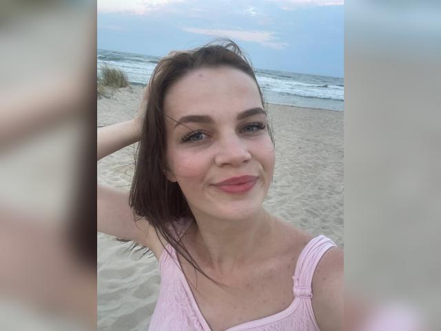 Welcome to cammodel profile for AstraGirl