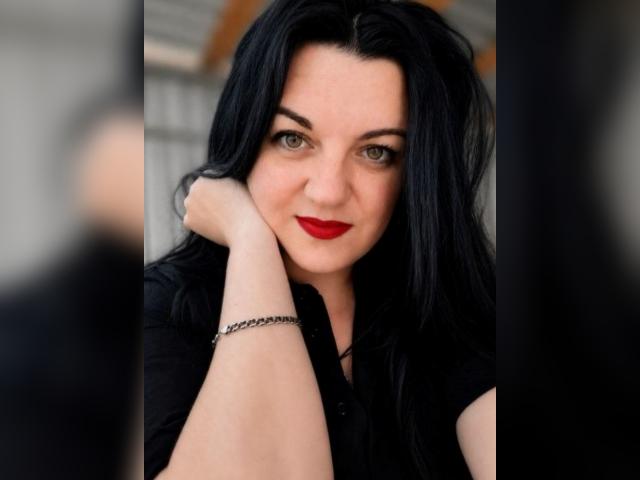 Adult chat with Milana33