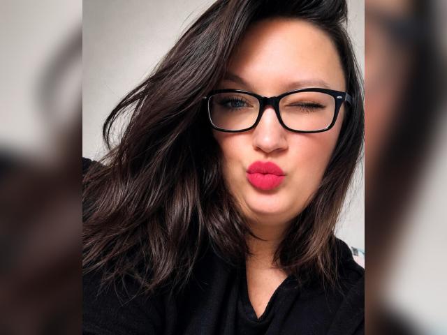 Welcome to cammodel profile for MisssCutiePieXO: Humor