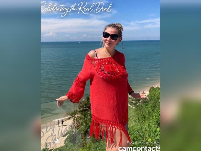 Welcome to cammodel profile for 00Evelyn: Outfits