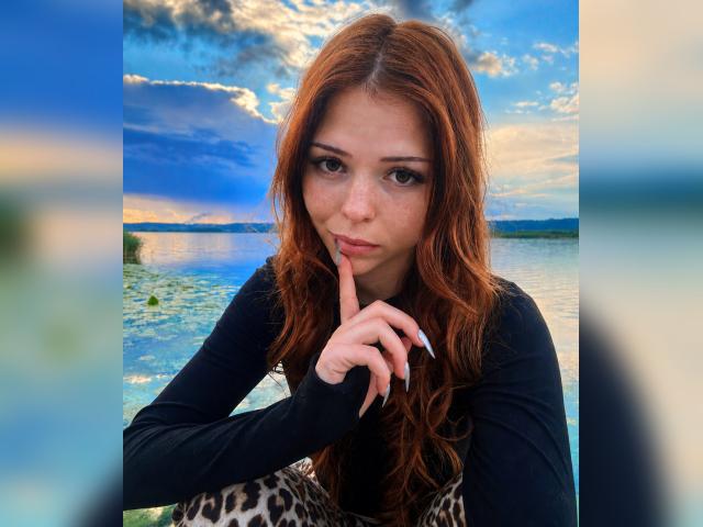 Adult chat with AriaBelisse: Travel