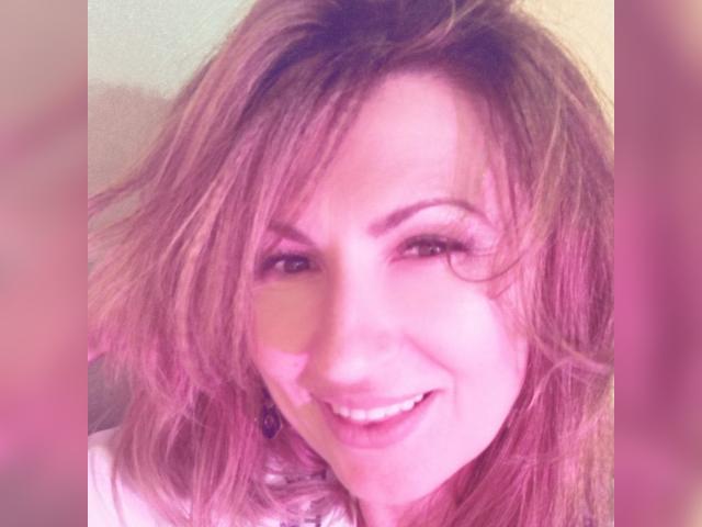Welcome to cammodel profile for SunnyRay: Travel