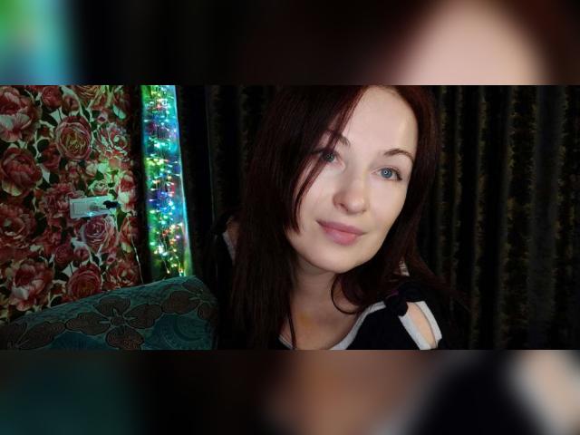 Why not cam2cam with MarleneAsterx: Lipstick