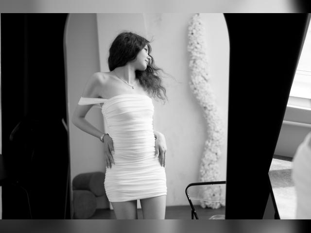 Adult chat with KatrynLove: Nails