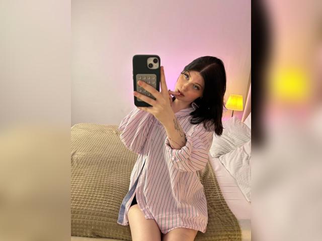 Adult chat with Vanessa: Dancing