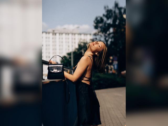 Welcome to cammodel profile for TheTitsQueen