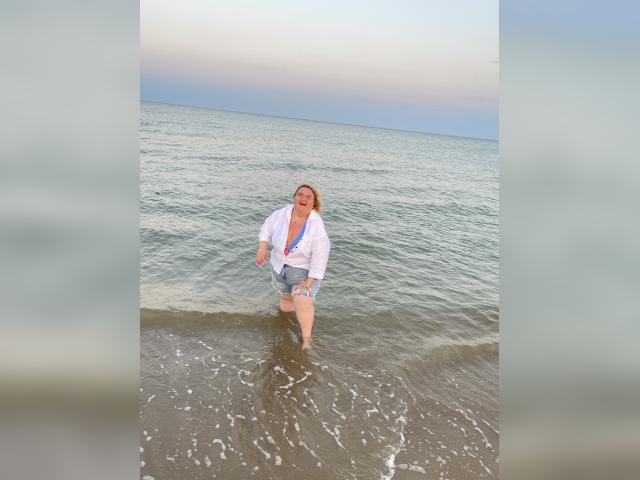 Welcome to cammodel profile for LadyNux: Ask about my other activities