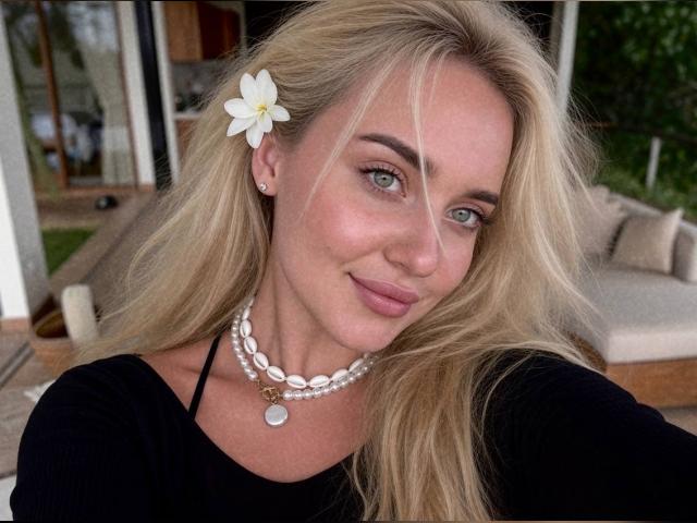 Welcome to cammodel profile for Aylin9999: Dancing