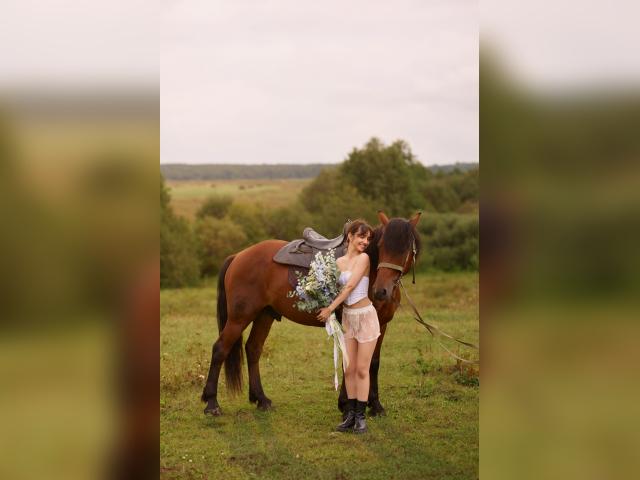 Adult chat with CarolinaBrava: Lingerie & stockings
