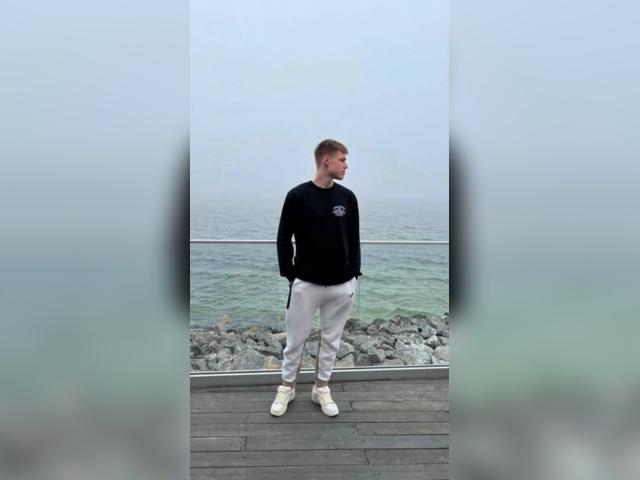 Adult chat with HotGent: Outfits