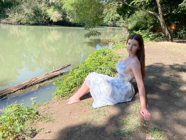 Adult chat with GabyE71: Outfits