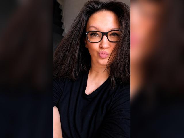 Connect with webcam model MisssCutiePieXO: Humor