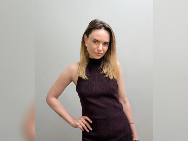Welcome to cammodel profile for PureHoney: Conversation