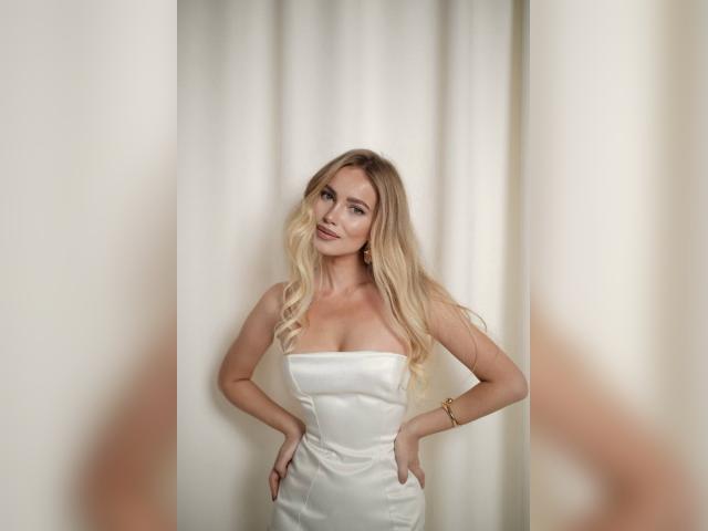 Adult webcam chat with PureDesirrre: Travel