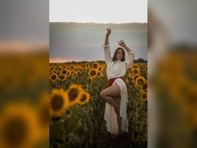 Why not cam2cam with DesiredMystery: Travel