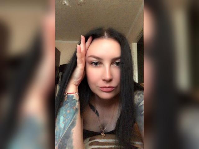 Welcome to cammodel profile for Dianna: Nipple play