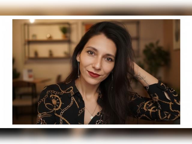 Adult chat with DianaBelle: Travel