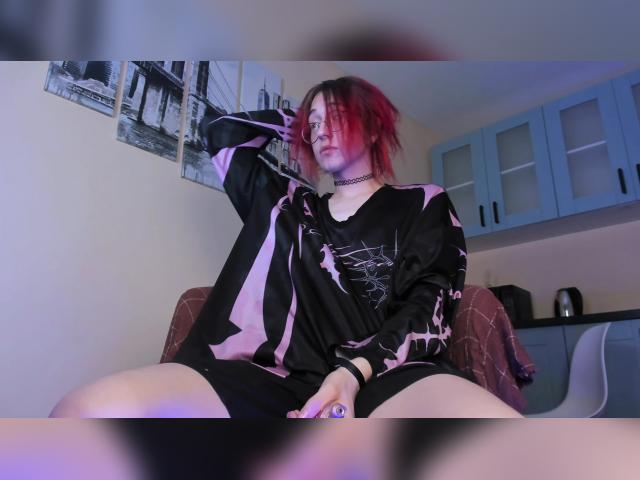Adult webcam chat with KurtCrimsons: Legs, feet & shoes