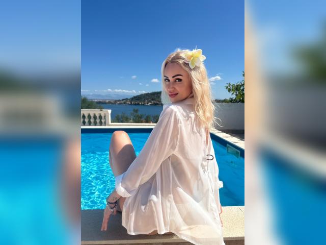 Why not cam2cam with WhiteHotAngel: Travel