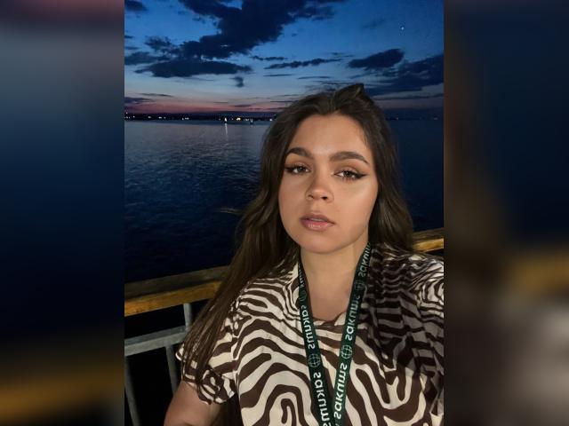 Why not cam2cam with ShadowVixen: Travel