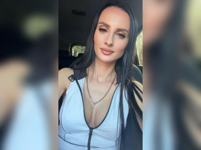 Welcome to cammodel profile for YourVice: Ask about my other interests