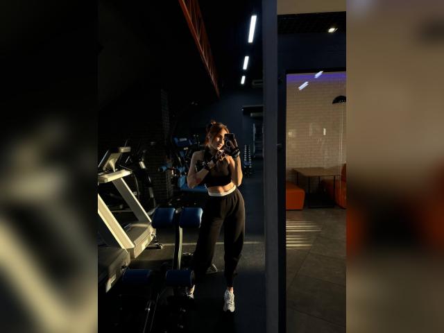Why not cam2cam with MeltedHoney: Travel
