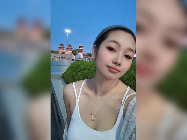 Why not cam2cam with JaneJoy: Outfits